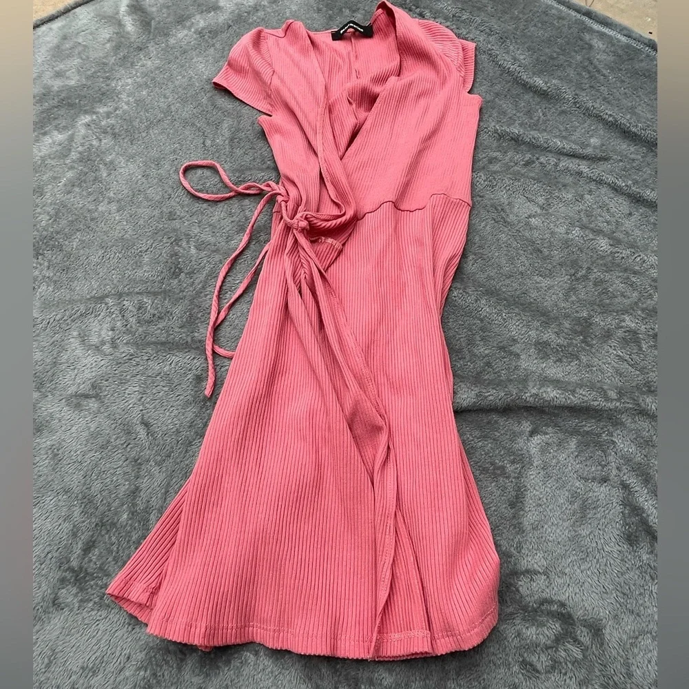 Reformation dark pink short sleeve midi wrap dress NO SIZE TAG Fits a size Small - Picture 2 of 4
